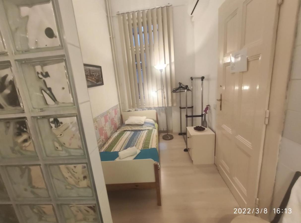 Studio 4U Apartment Budapest Exteriör bild
