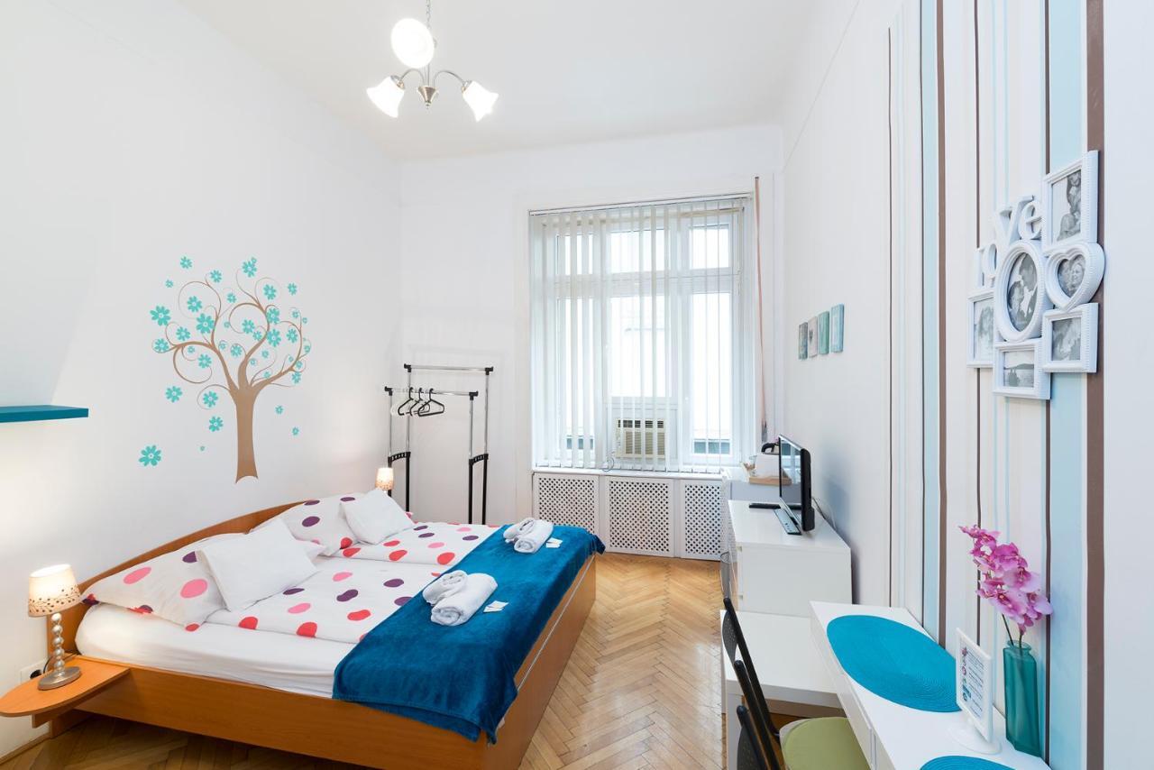 Studio 4U Apartment Budapest Exteriör bild